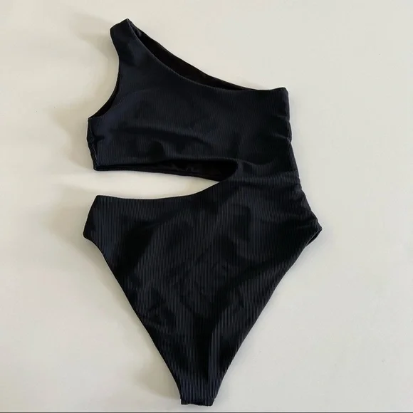 NEW without tags Beach Riot Celine One Piece - Black - Picture 4 of 7